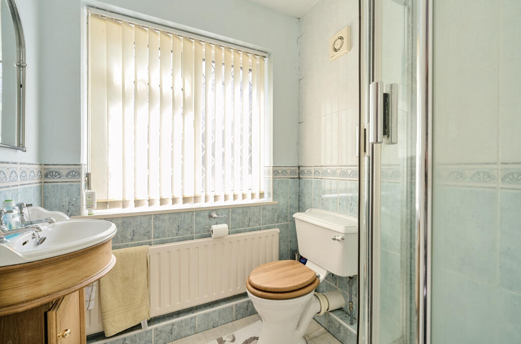 1299662-15-68383c...