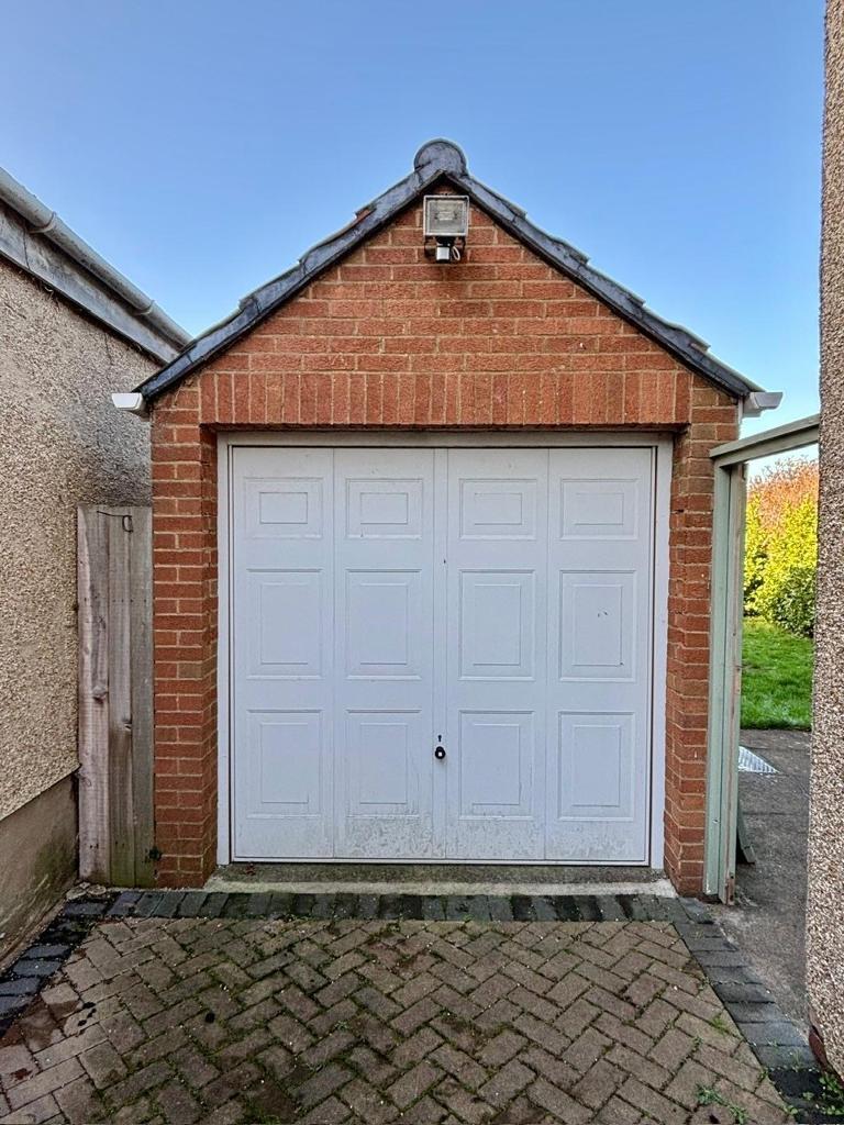 Detached Garage