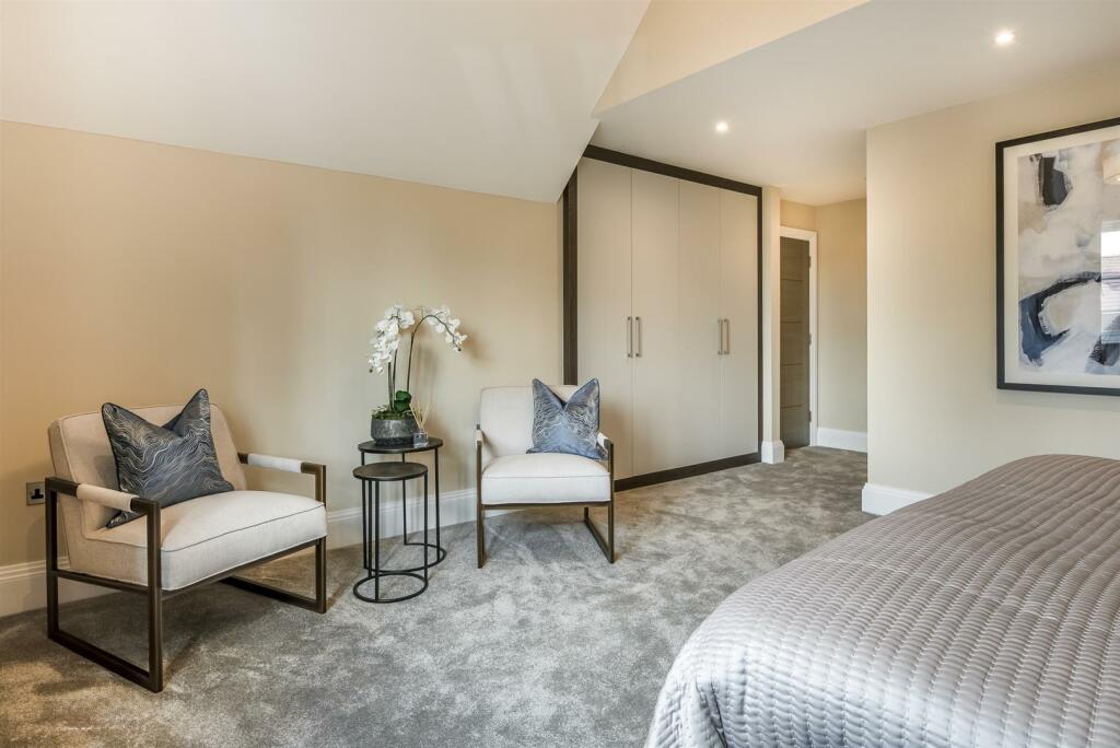 Master Bedroom 4.jpg