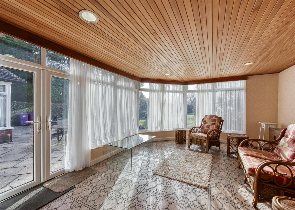 Robinswood-garden room.jpg