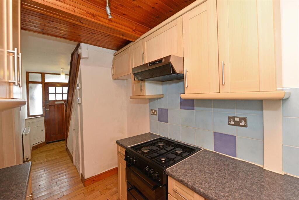 Fitted Kitchen: