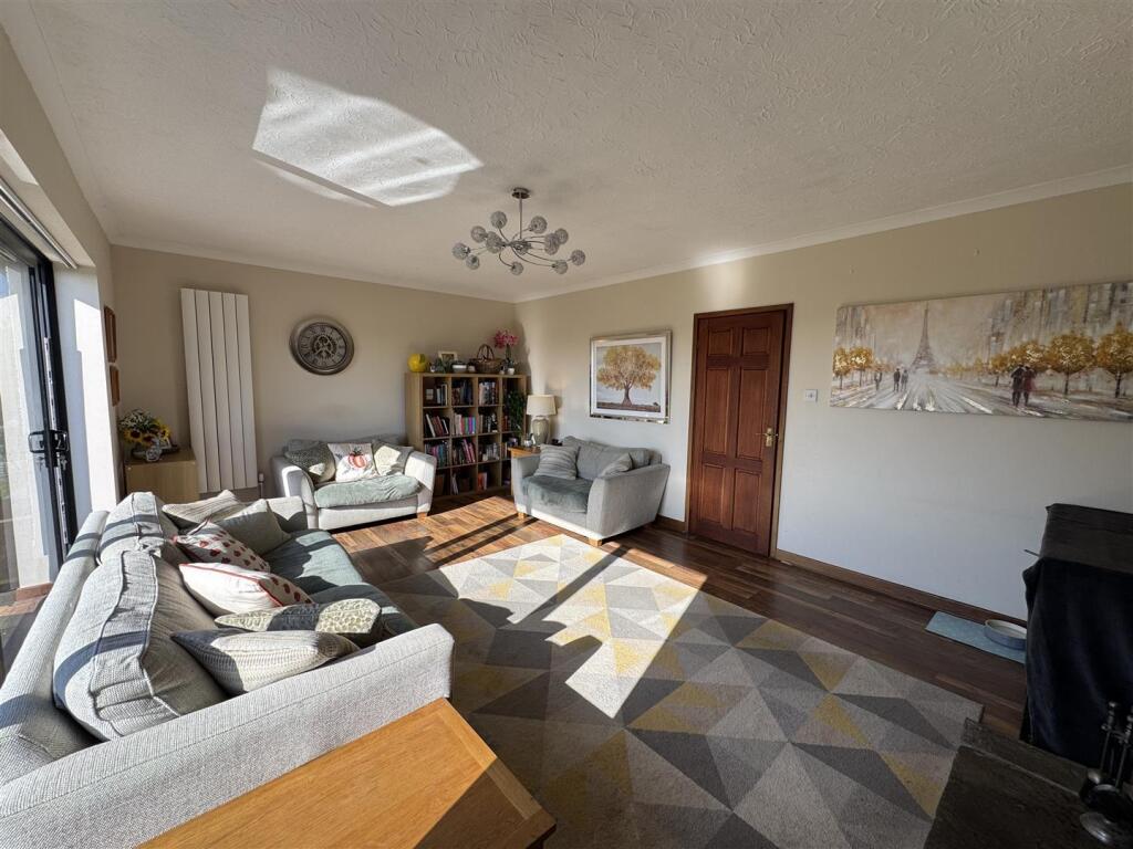 A FURTHER ROOM VIEW