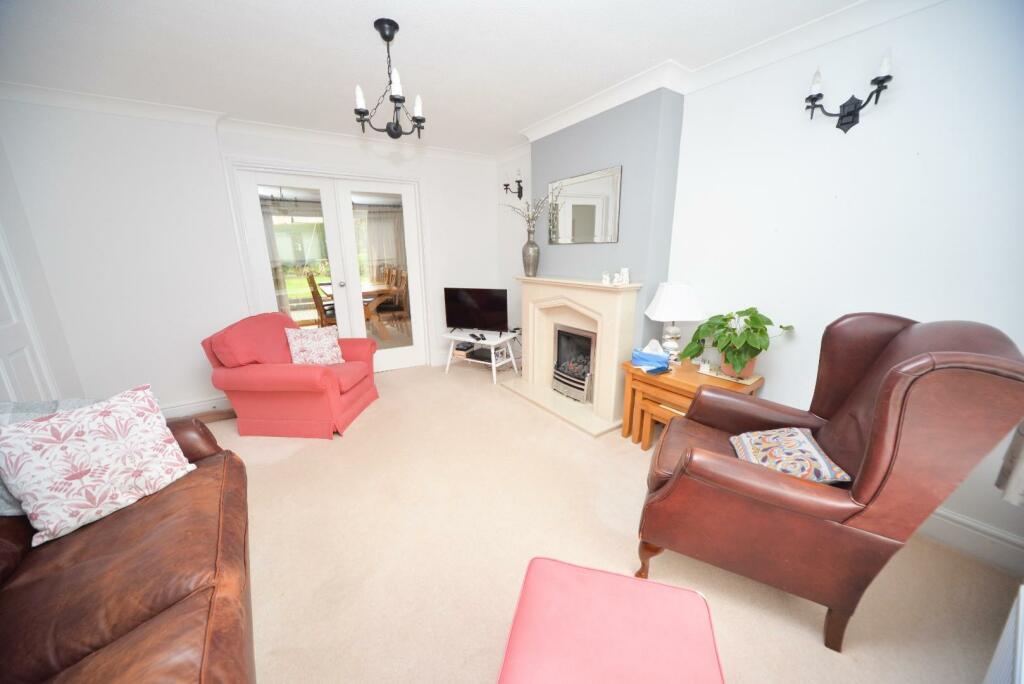 Lounge at Benwell 2.jpg