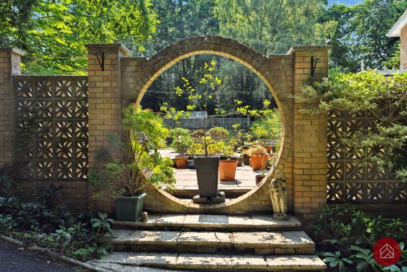 Garden Feature