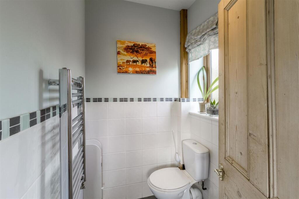 Hipsley Lane, Hurley