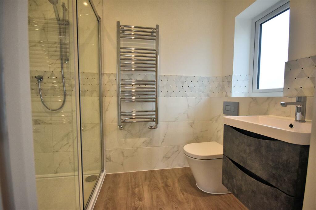 Ensuite.jpg