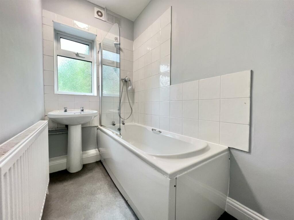 bathroom (2) USE.jpg