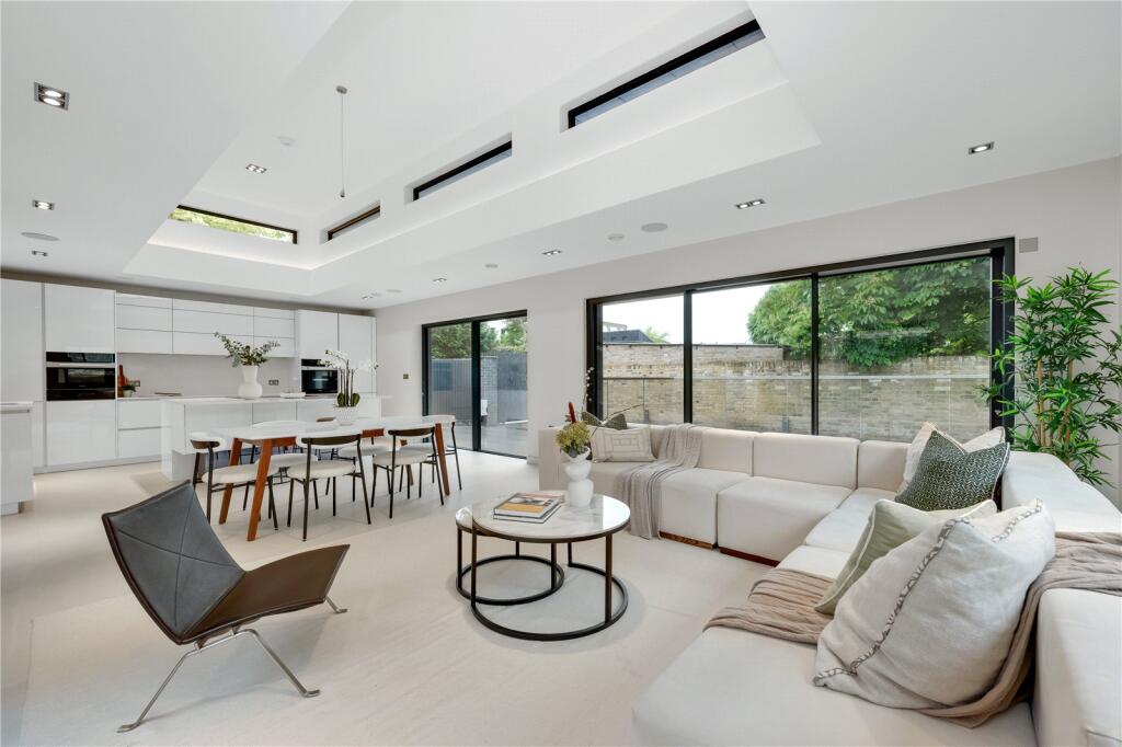 Kitchen/Family Room