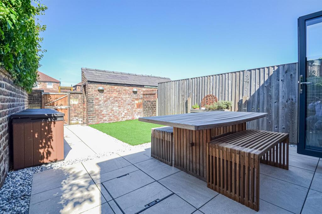 Rear Patio &amp; Garden