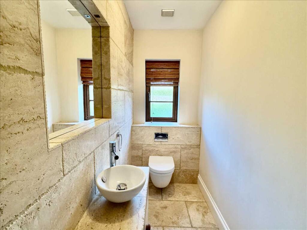 CLOAKROOM