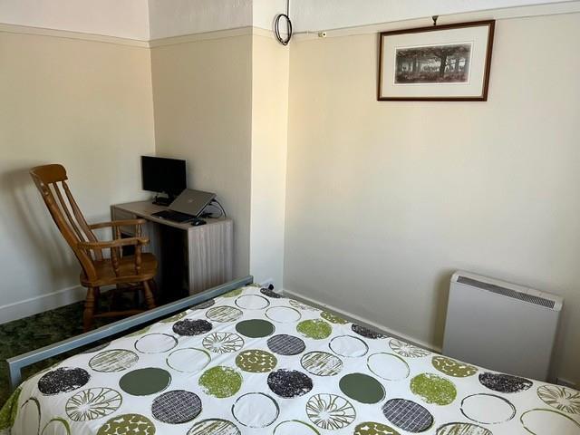 Bedroom 2a.jpg