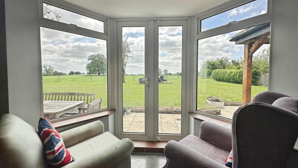 a02c73c1--44B4-BFA9-476F058C9053-51551-00001036D17