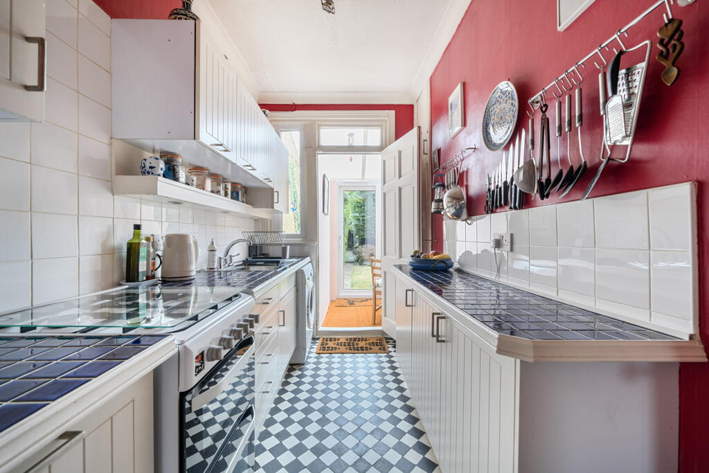 1343512-10-68a736...