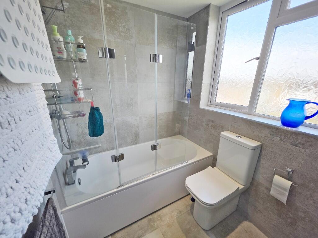 Newly FittedBathroom