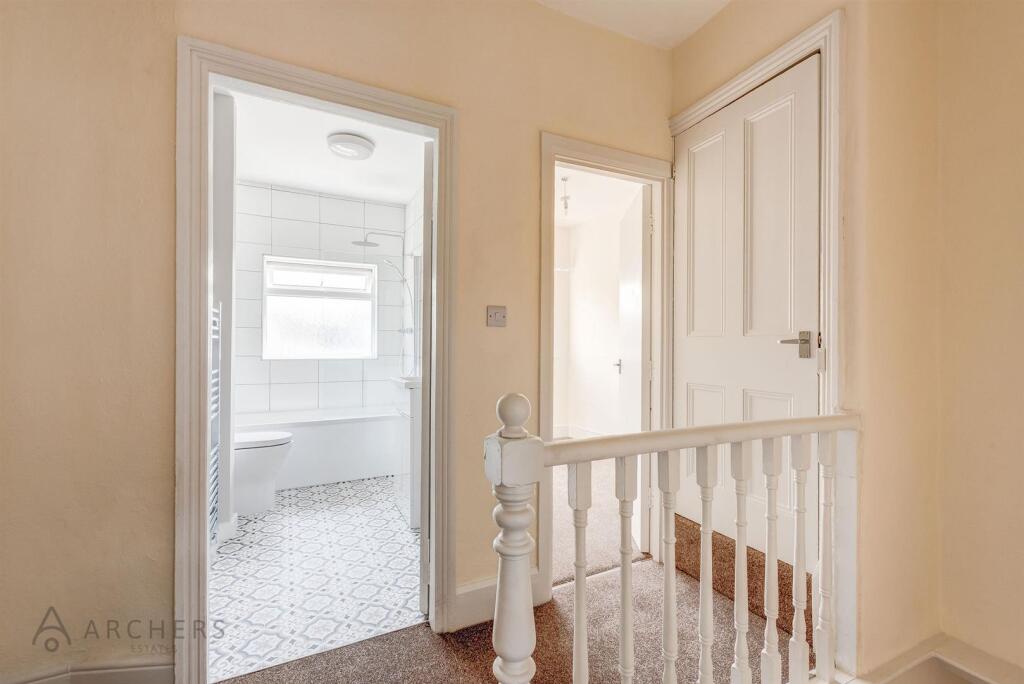 8PickmereRoad(Interior)-7.jpg