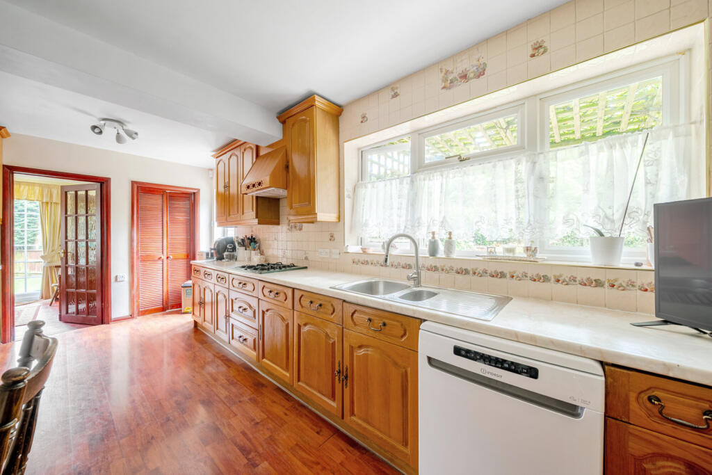 1297815-9-6838d44...