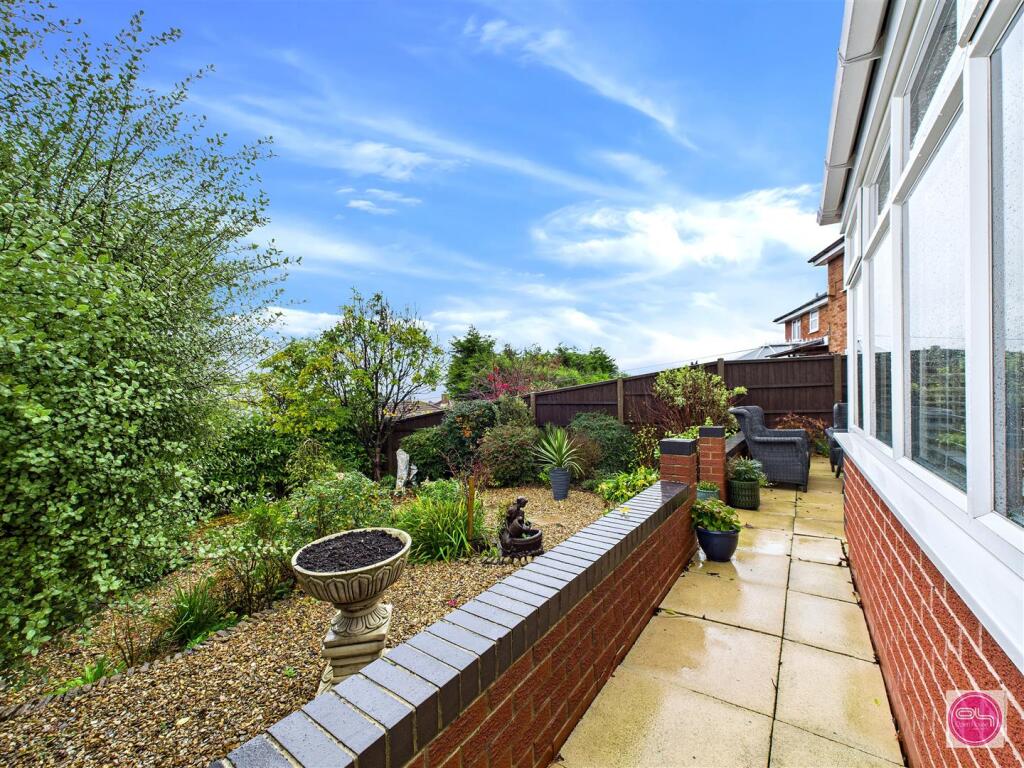 Orchid Close, Brizlincote Valley (27).jpg