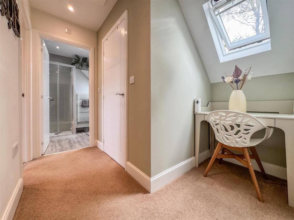 SECOND FLOOR LANDING