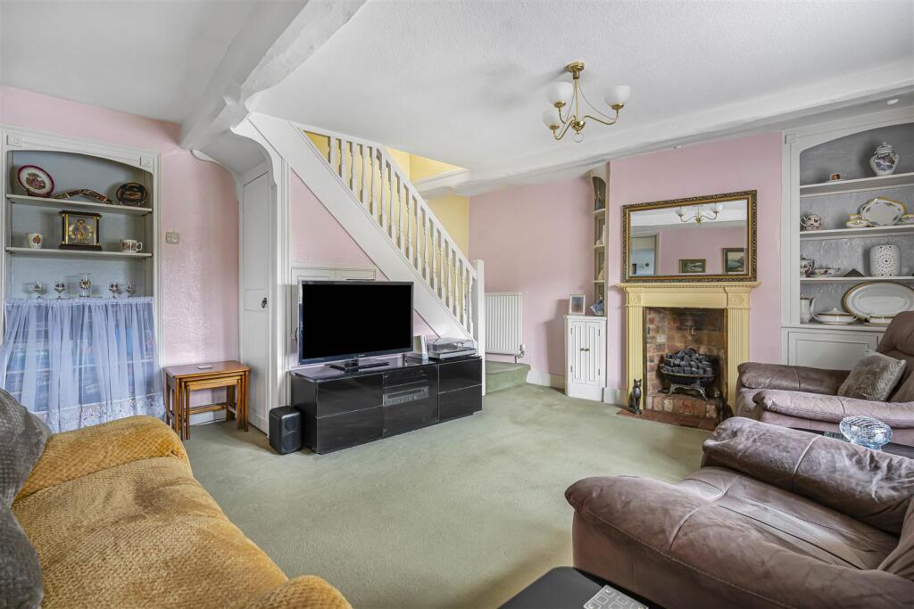 The Old House, Hannington