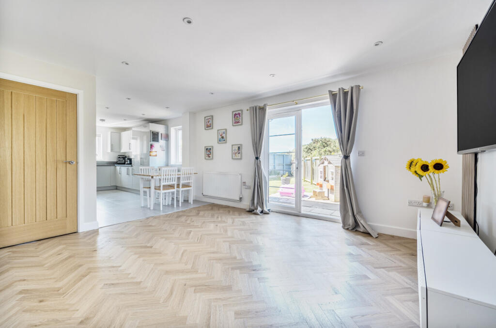 1320587-14-687104...