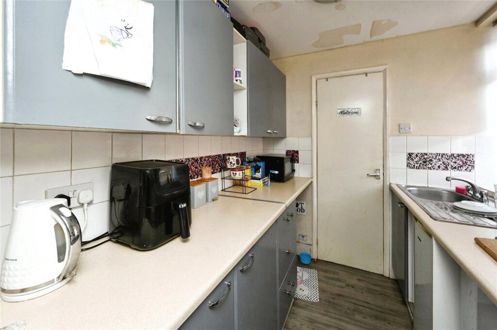 GF F1- Kitchen