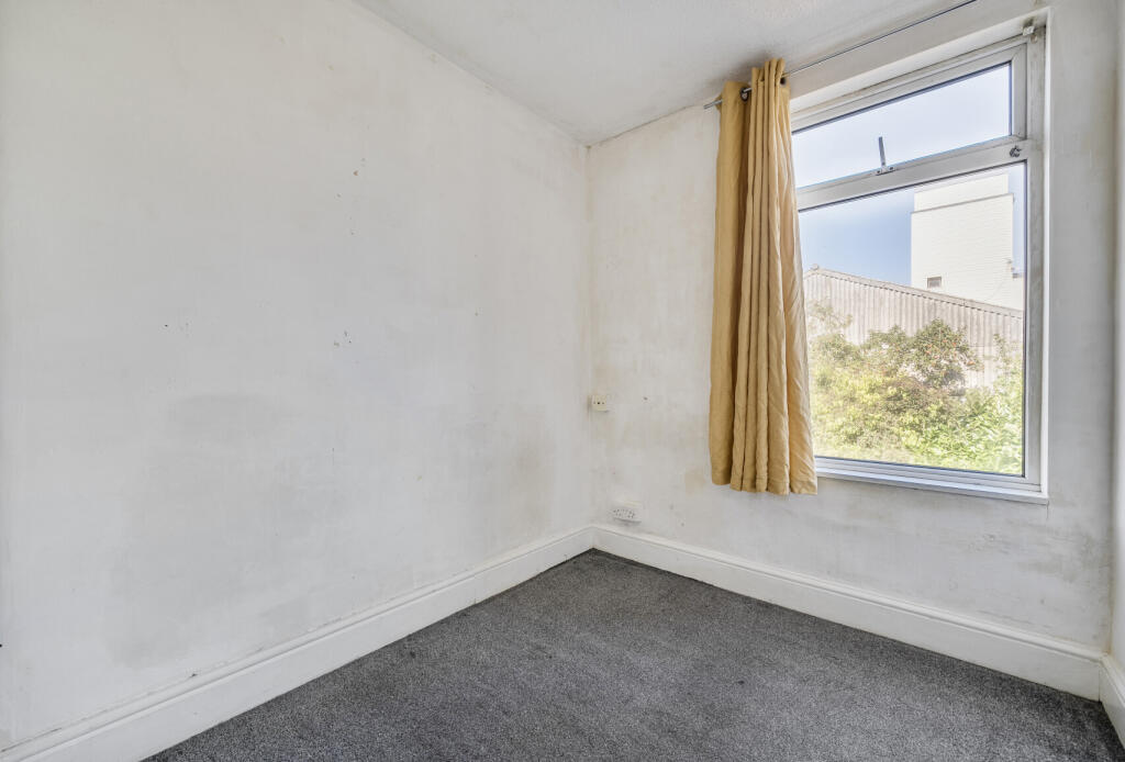 1355372-15-68d3d8...