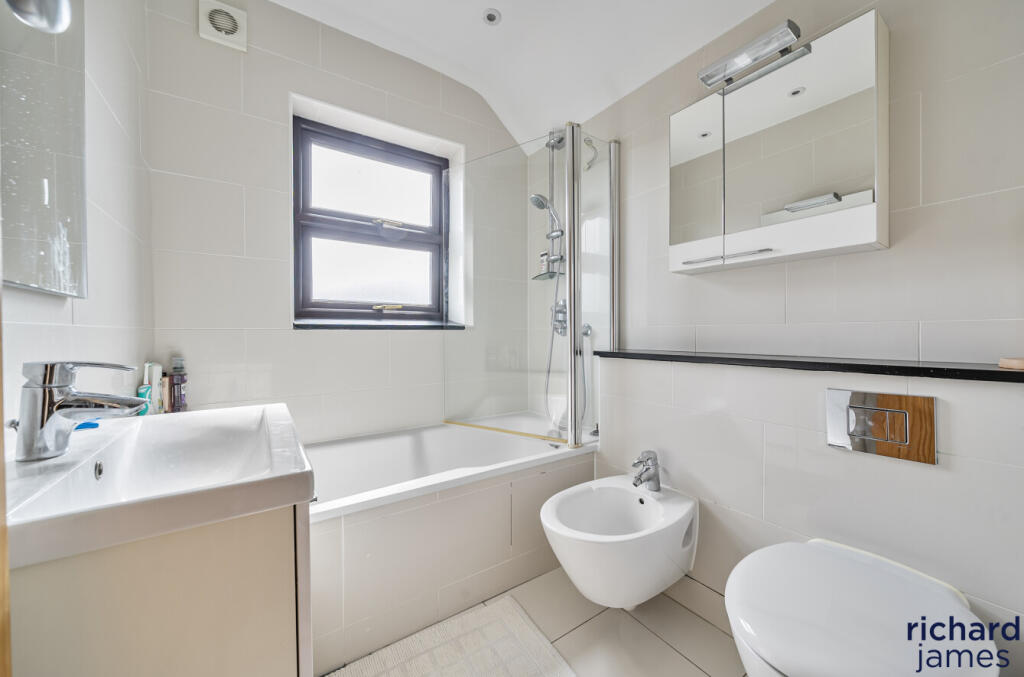 2723b06c14b3408bbbb11c092f674a0b