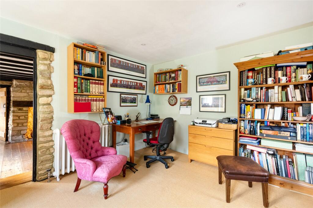 Snug/Study