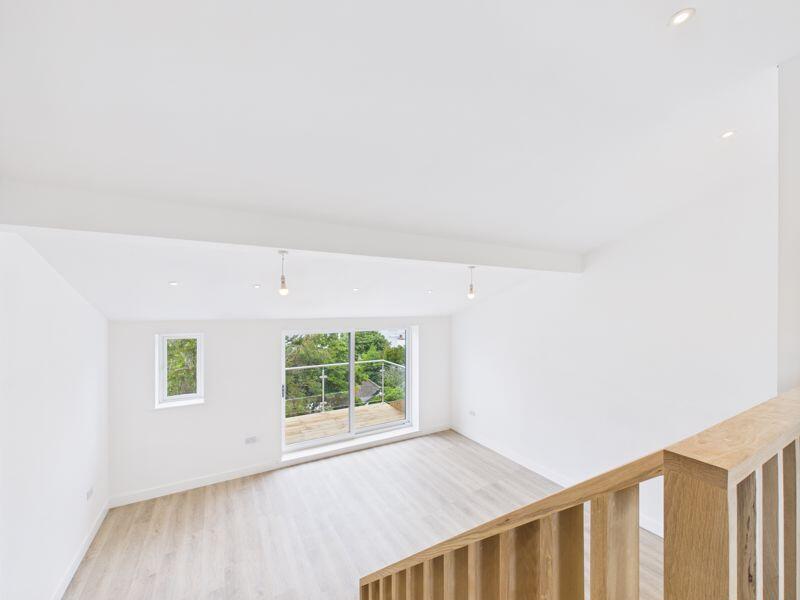 kitchen to lounge/diner