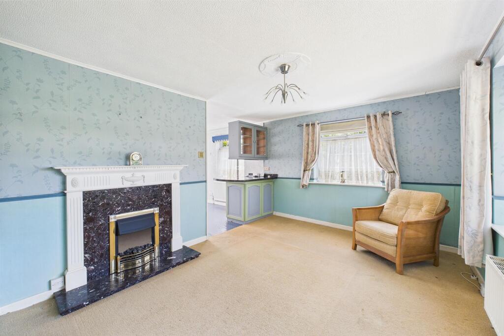 10 Sanctuary Gardens, Sneyd Park, Bristol BS9 1QR 