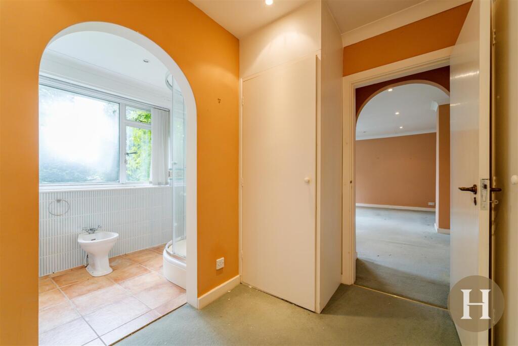 Hadleigh Estate Agents-12.jpg