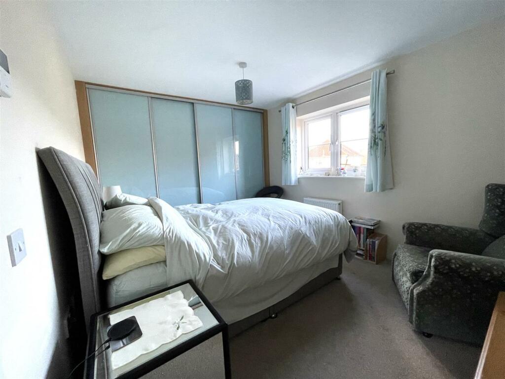 Bedroom 1 b.JPG