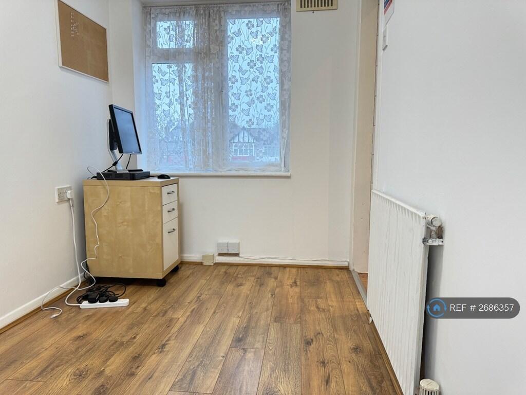 Office/ Bedroom 4