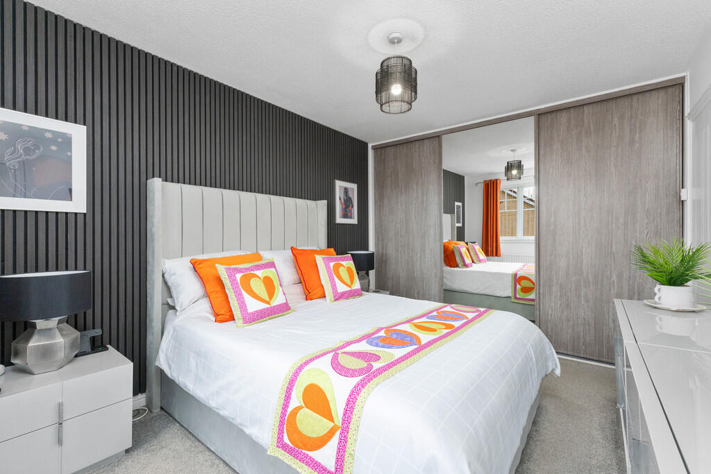 33 Birkdale Park ...
