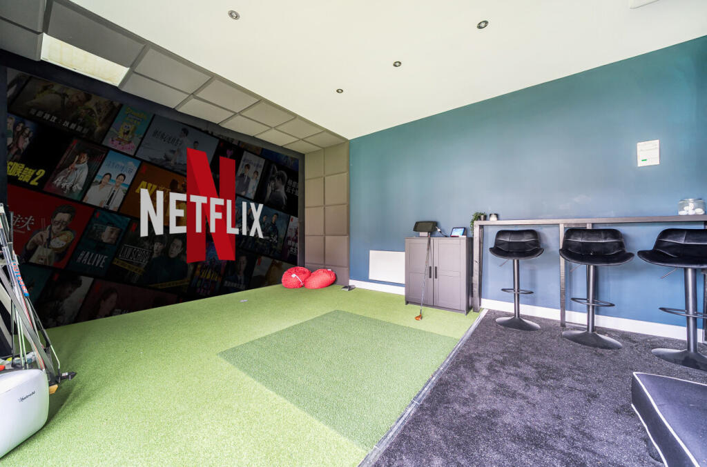 1388356-13-69402f...