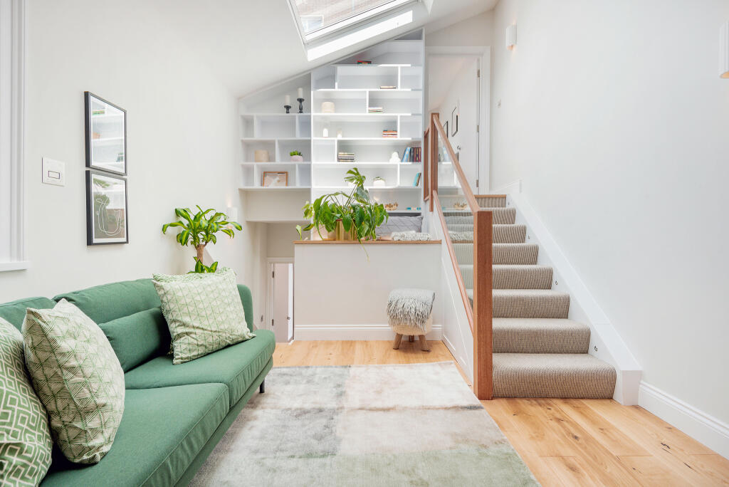 Lillie Road, London, SW6