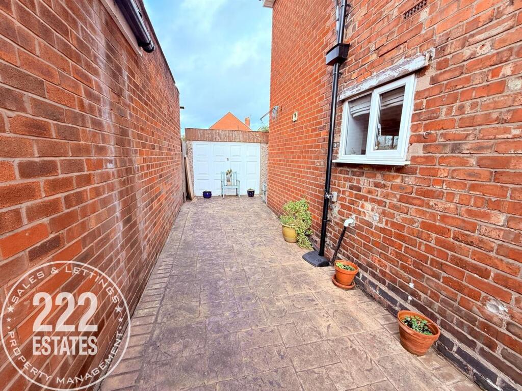 PHOTO-2025-11-28-17-21-44 (14).jpg