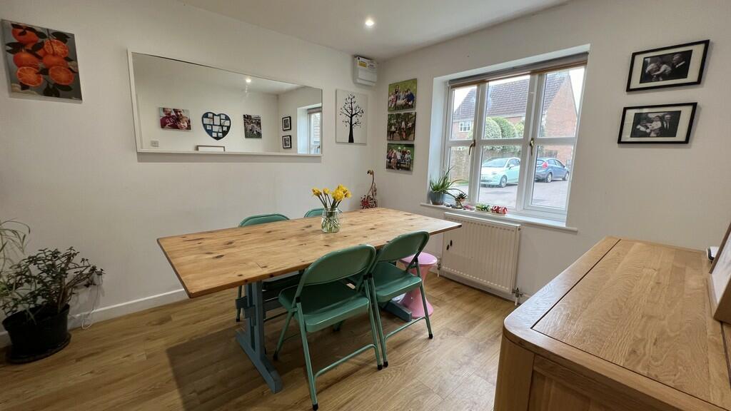 Kitchen/dining ro...