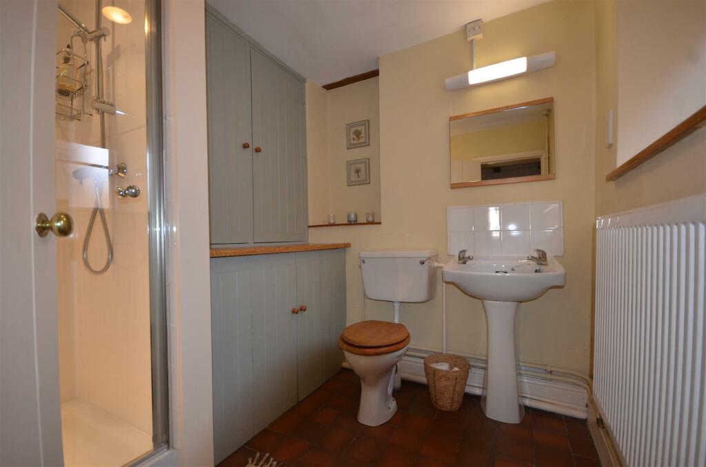 Downstairs Shower Room/Utility