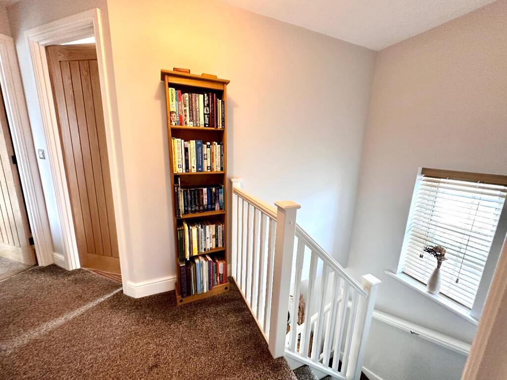 STAIRCASE TO FIRST FLOOR