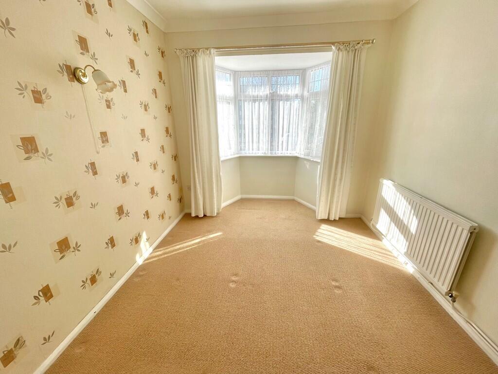 32 North Lane Bed...