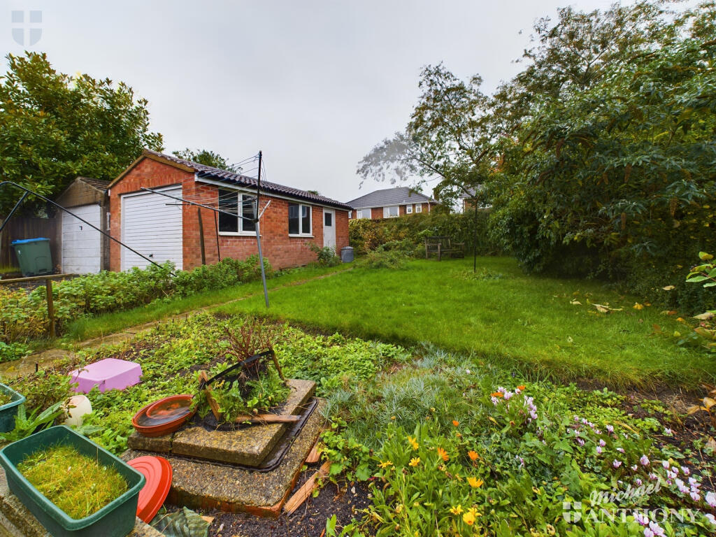 CAM02538G0-PR0110-STILL015