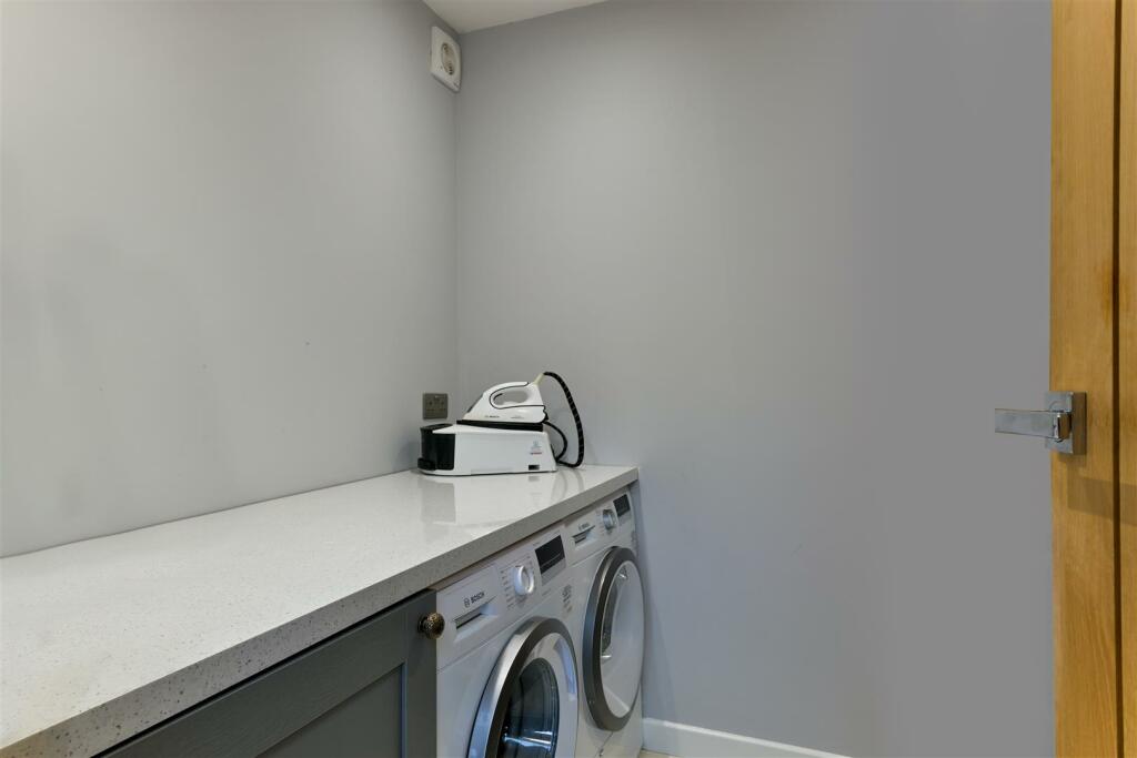 CONNAUGHT ROAD, 36 (20).jpg