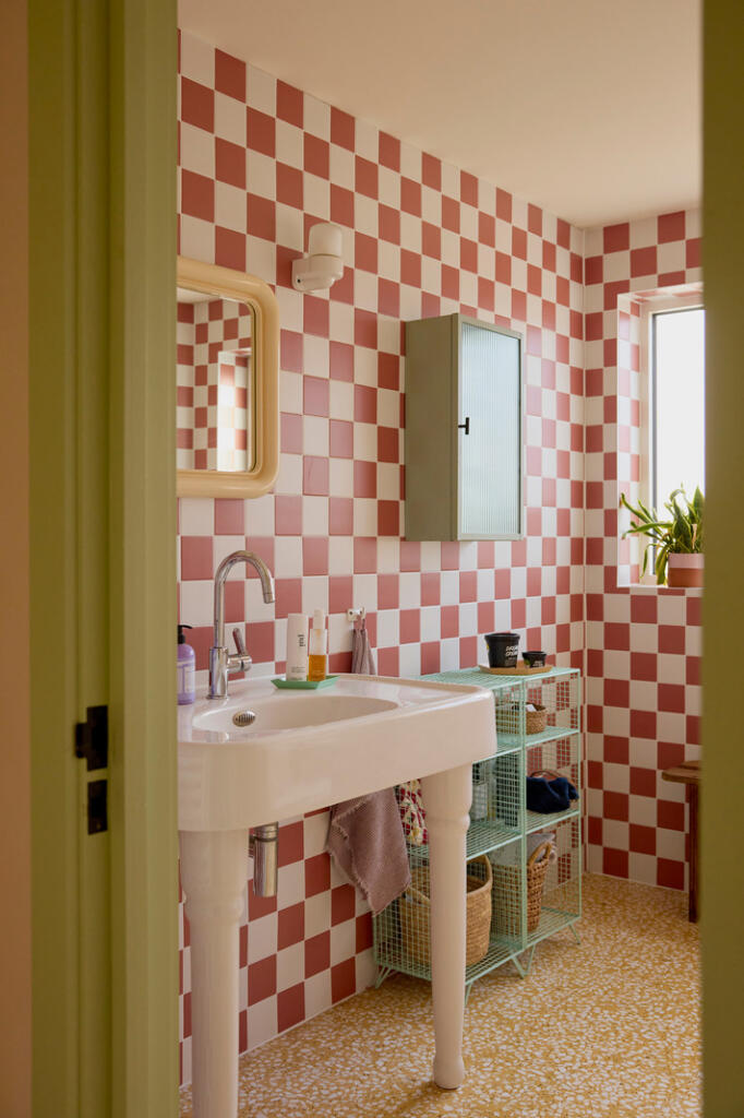 323885 - 25.12.15_TMH_SUTTON CRESCENT_76.JPG