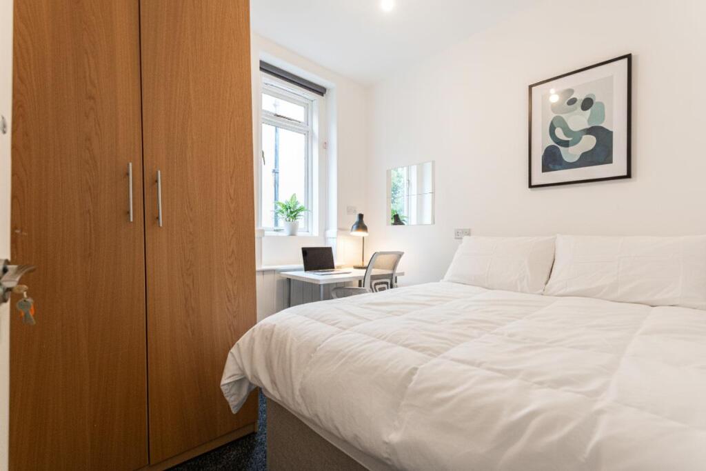 BED 3.jpg