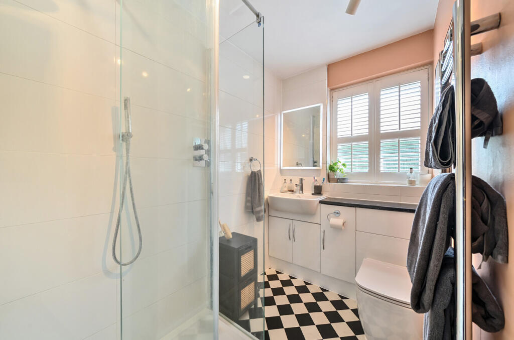 1315756-10-685d07...