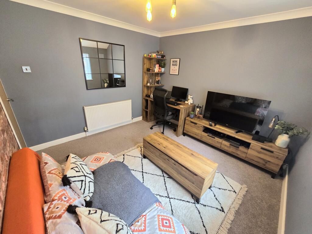 Bedroom 2B