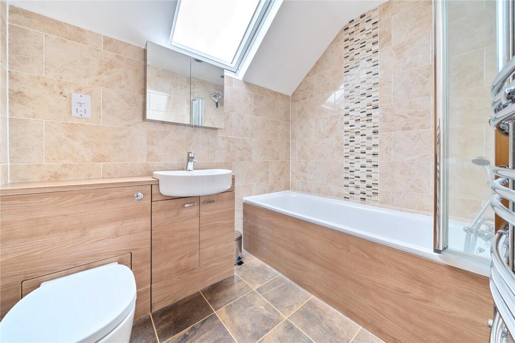 En Suite Bathroom