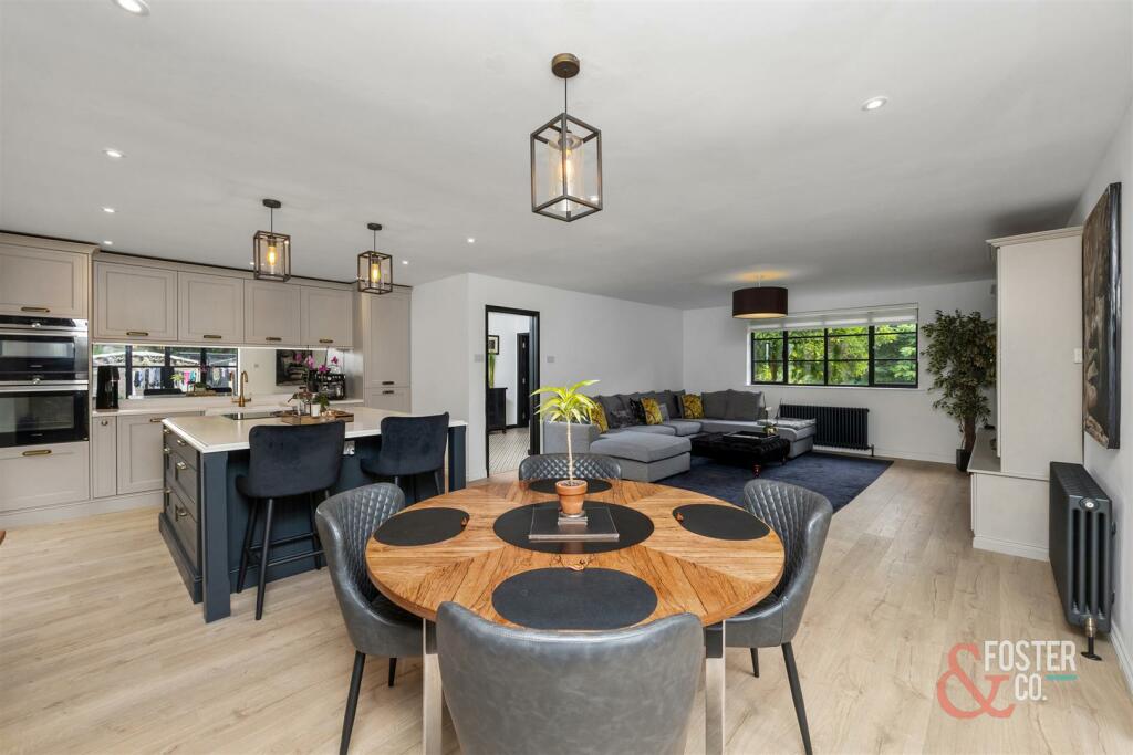 Blackthorne Close - Foster &amp; Co_018.jpg