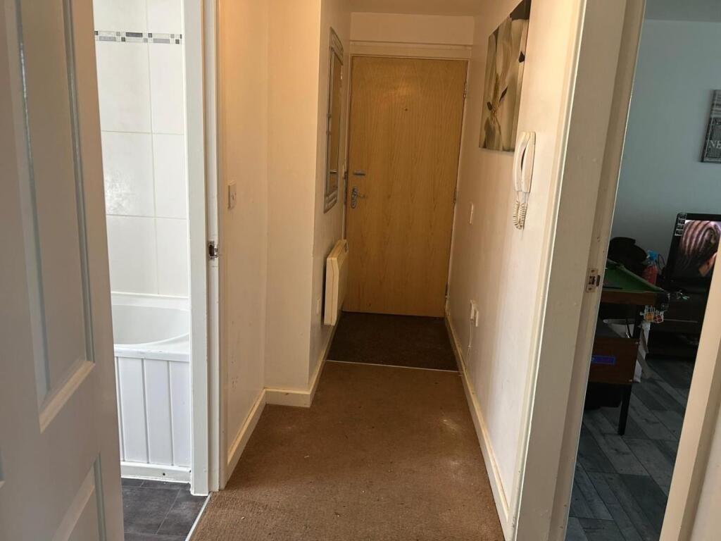 Hallway.jpg